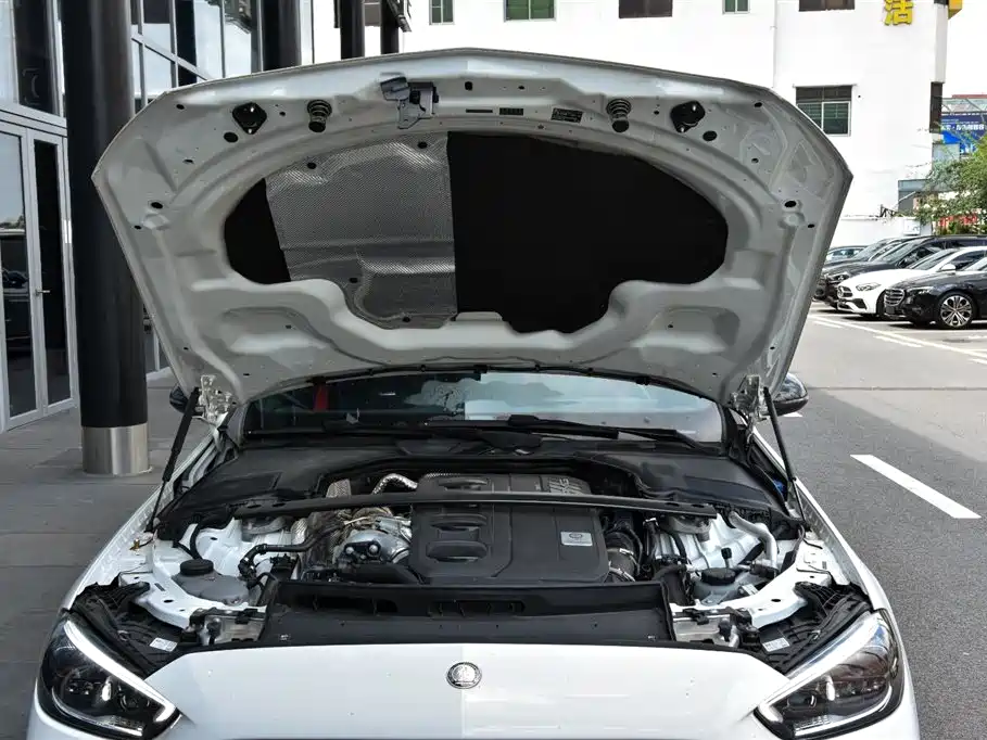 Mercedes-Benz C-Class, миниатюра 13