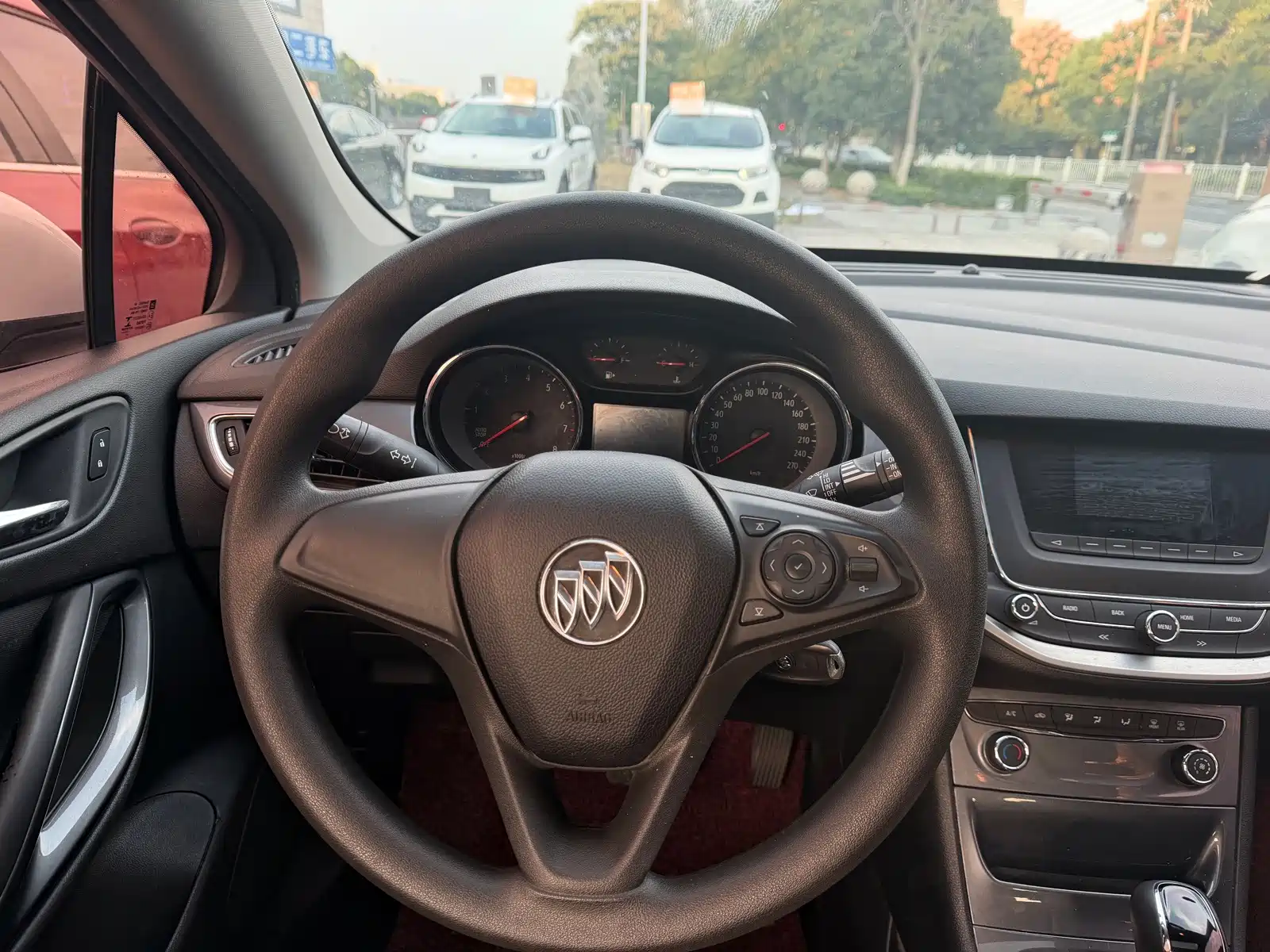Photo 12 - Buick Verano