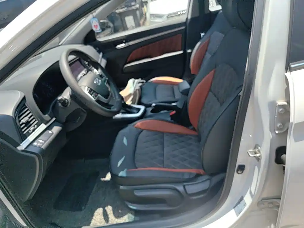 HYUNDAI LEAD