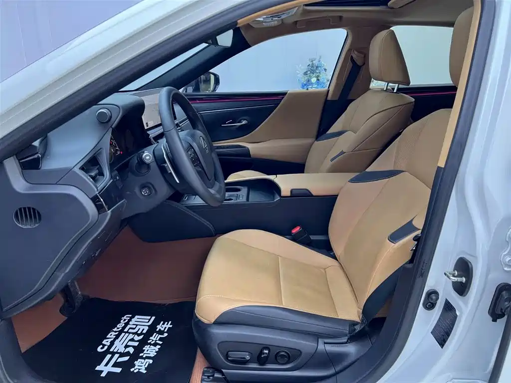 Lexus ES 2022 200 Excellence Edition фото 15