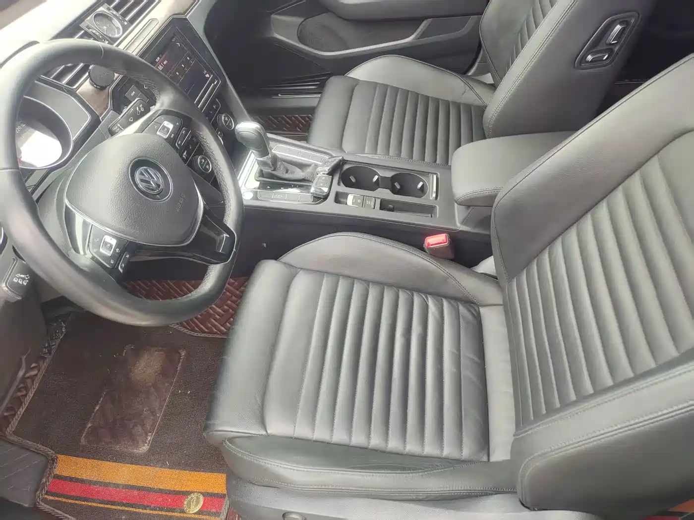 Volkswagen Magotan 2019 330TSI DSG Luxury Class China VI фото 16