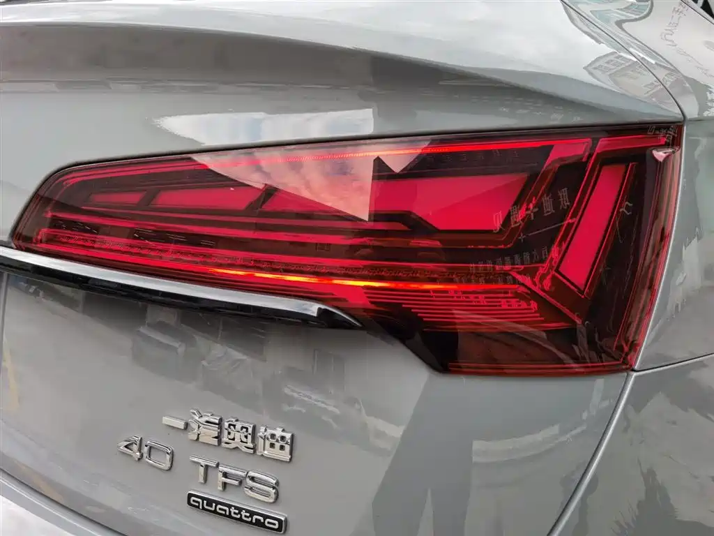 Audi Q5L Sportback 2021 40 TFSI Luxury фото 28