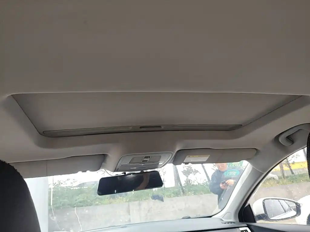 Roewe i6 2020 2020 PLUS 1.6L CVT 4G Connected Glory Flagship Edition