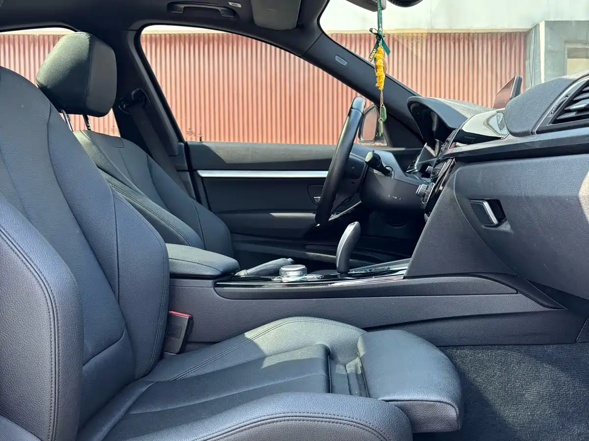 BMW 3 Series GT 2021 2020 320i M Sport Package