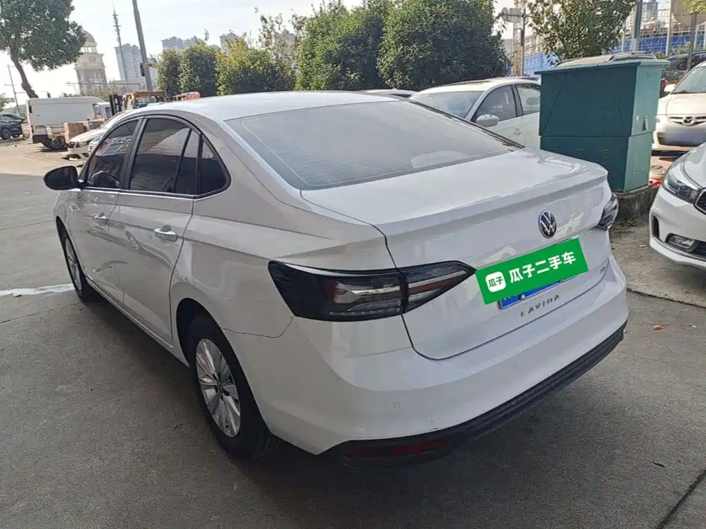 Фото 5 - Volkswagen Lavida