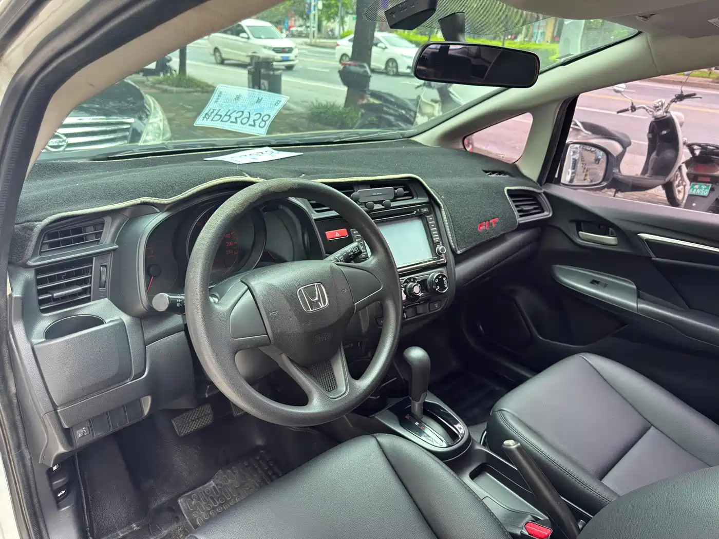 صورة 12 - Honda Fit