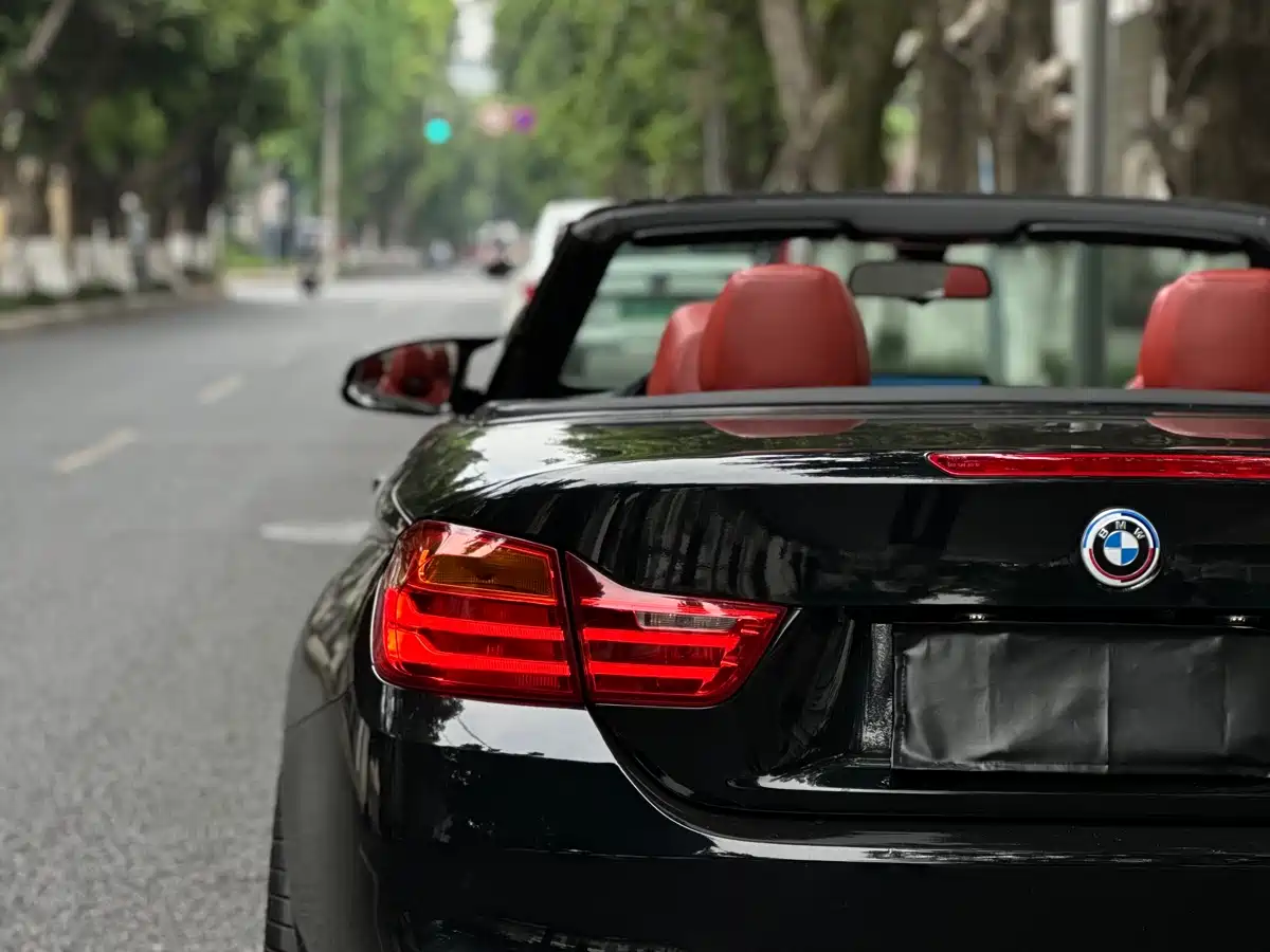 BMW M4 2014 M4 Convertible Coupe фото 15