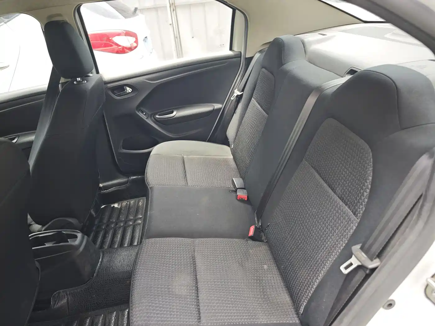 Peugeot 301 2014 2014 1.6L Manual Comfort Edition