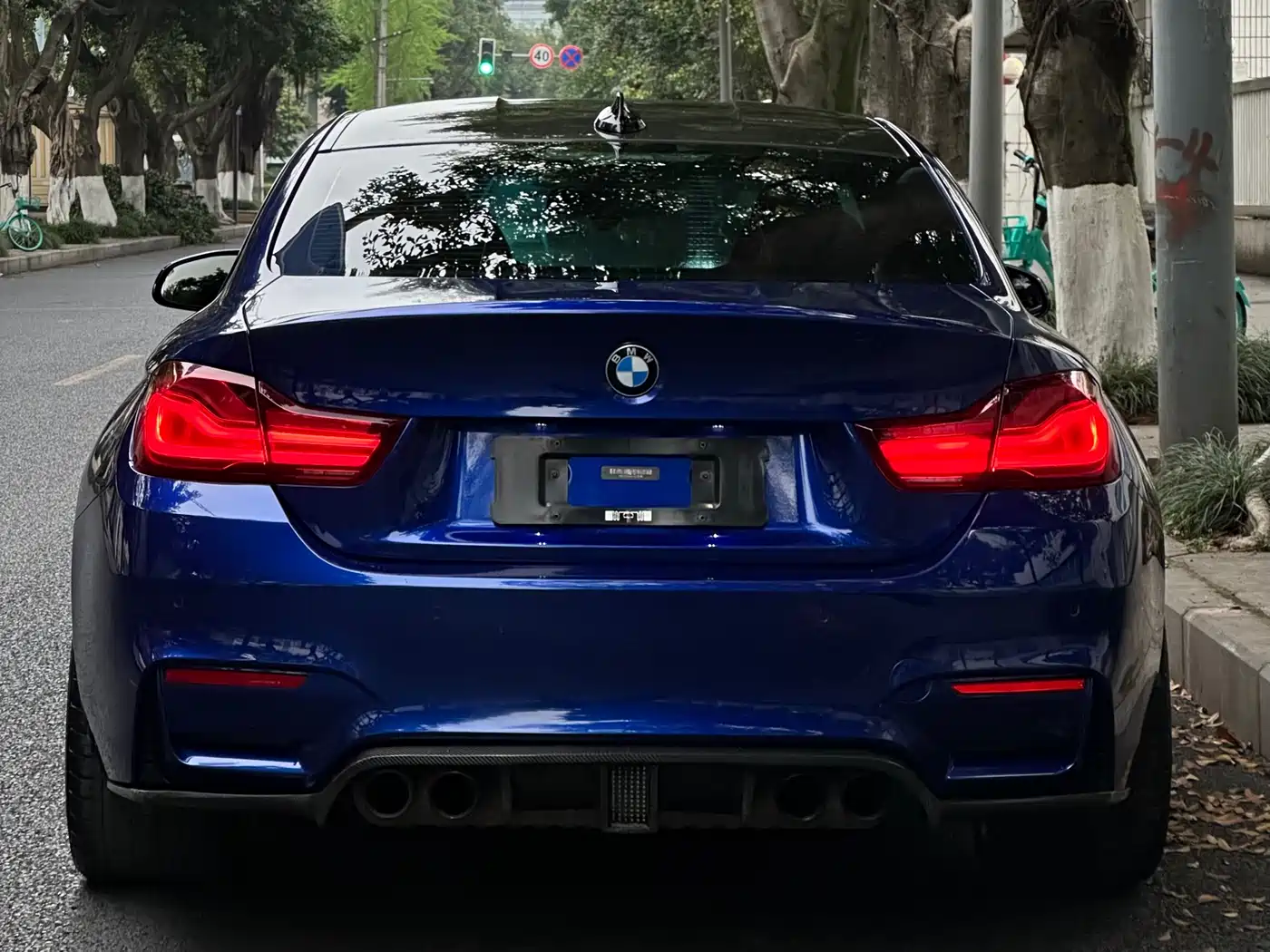 BMW M4 2018 M4 Convertible Coupe Fans Limited Edition фото 4