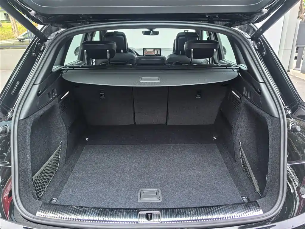 Фото 22 - Audi Q5L