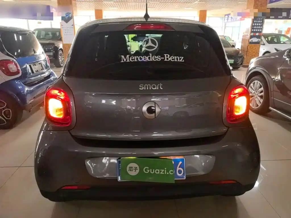 smart forfour 2018 2018 1.0L 52kW Passion Edition