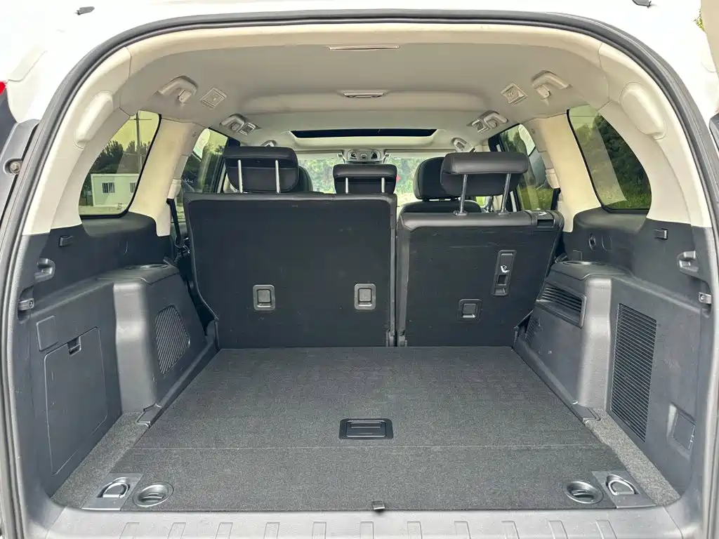 Photo 8 - Haval H9