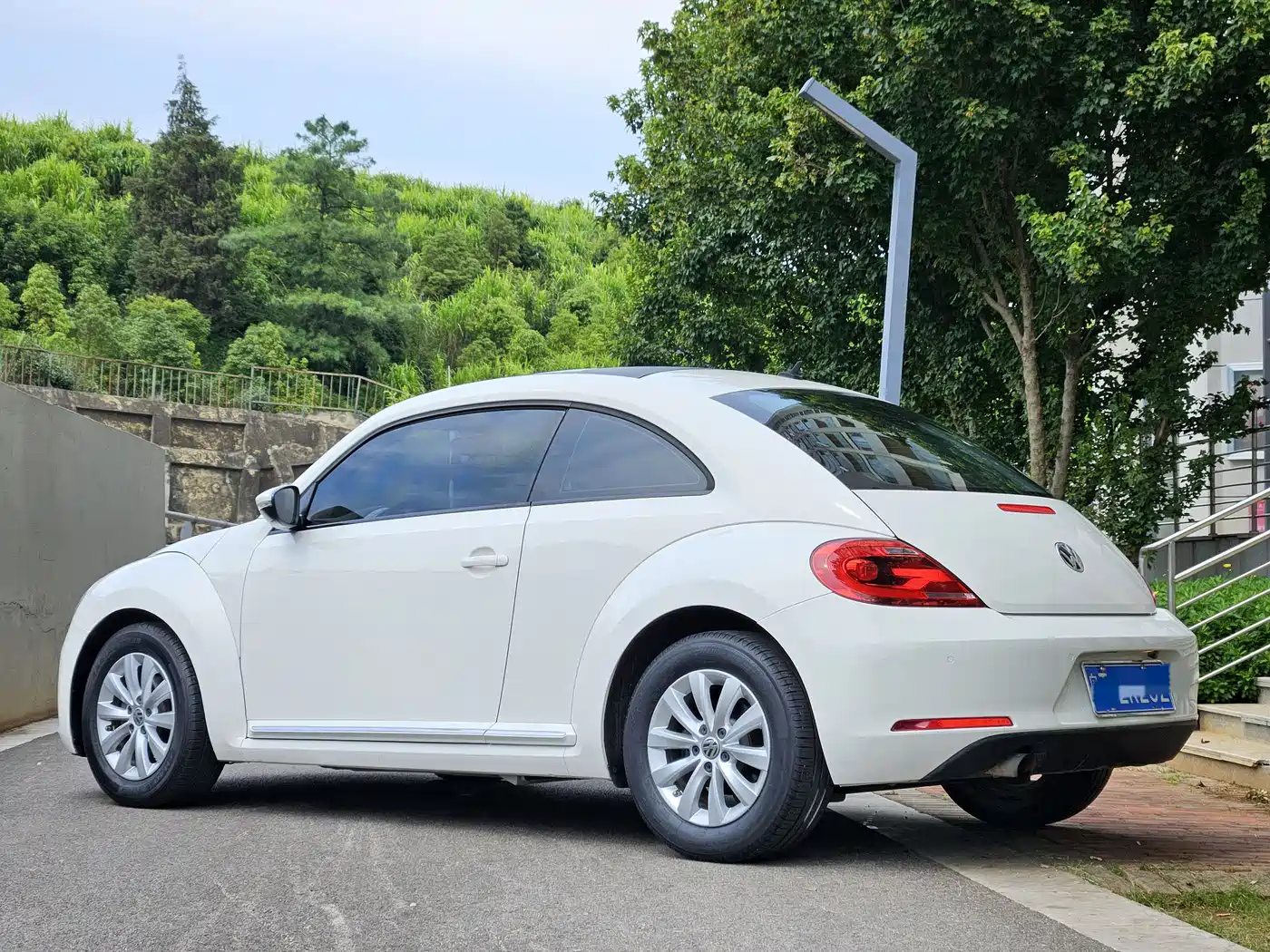 Volkswagen Beetle 2014 1.2TSI Comfort Edition фото 4