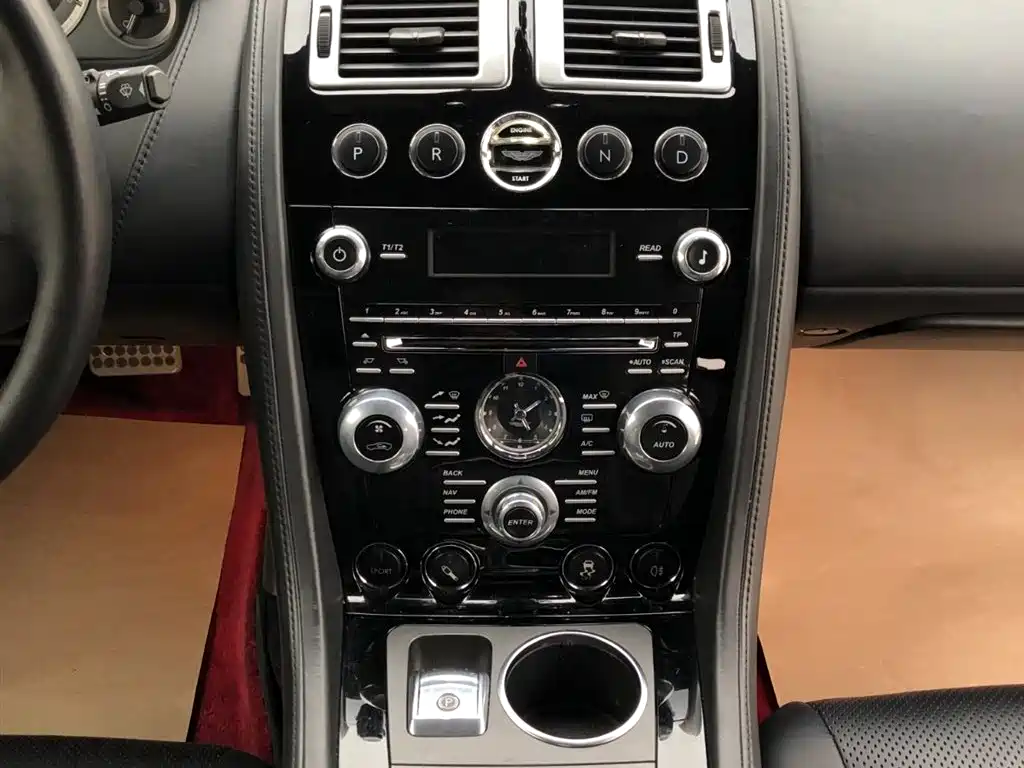 Aston Martin Rapide 2018 2010 6.0L