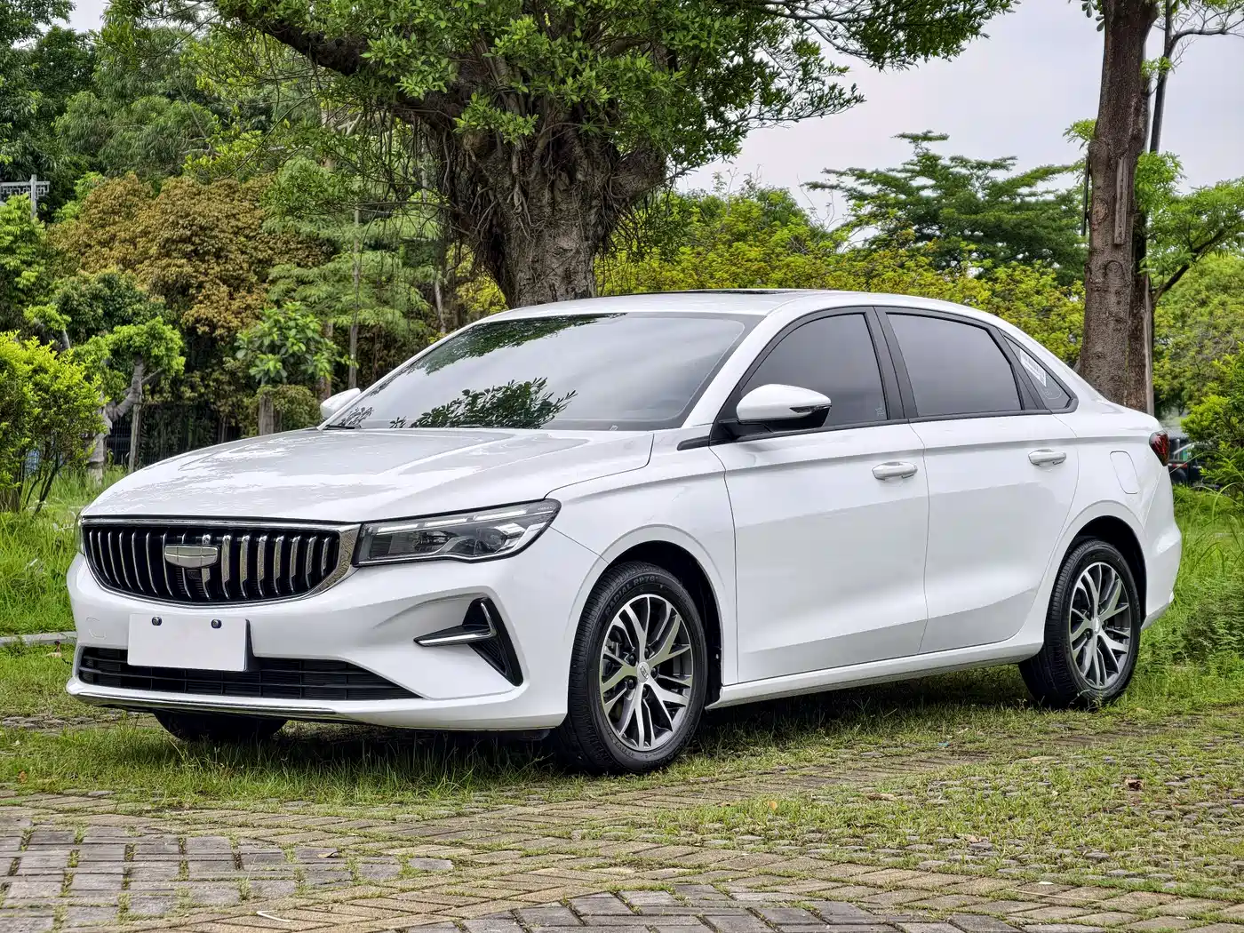Geely Emgrand 2025 4th Gen 1.5L Manual Soaring Dragon Edition
