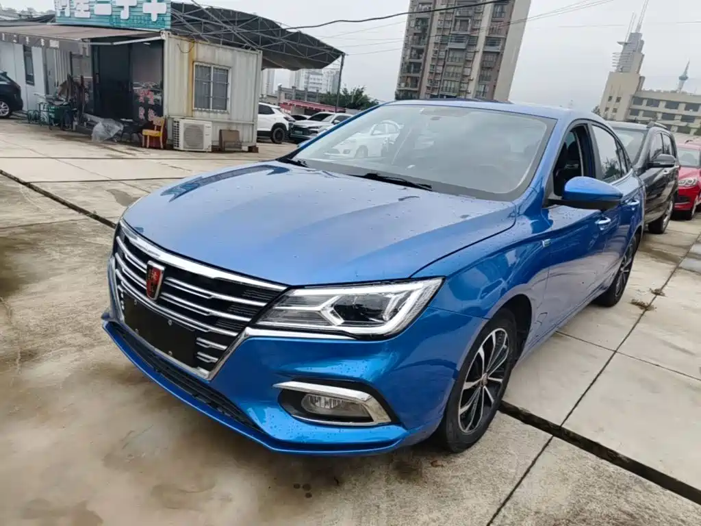 Фото 2 - Roewe i5