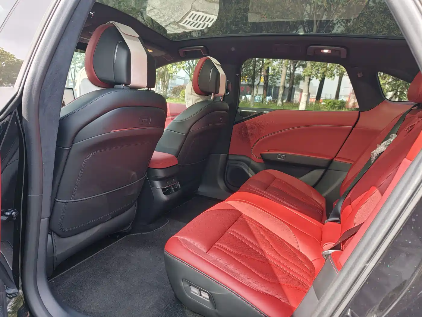 ZEEKR EXTREME KRYPTON 007GT