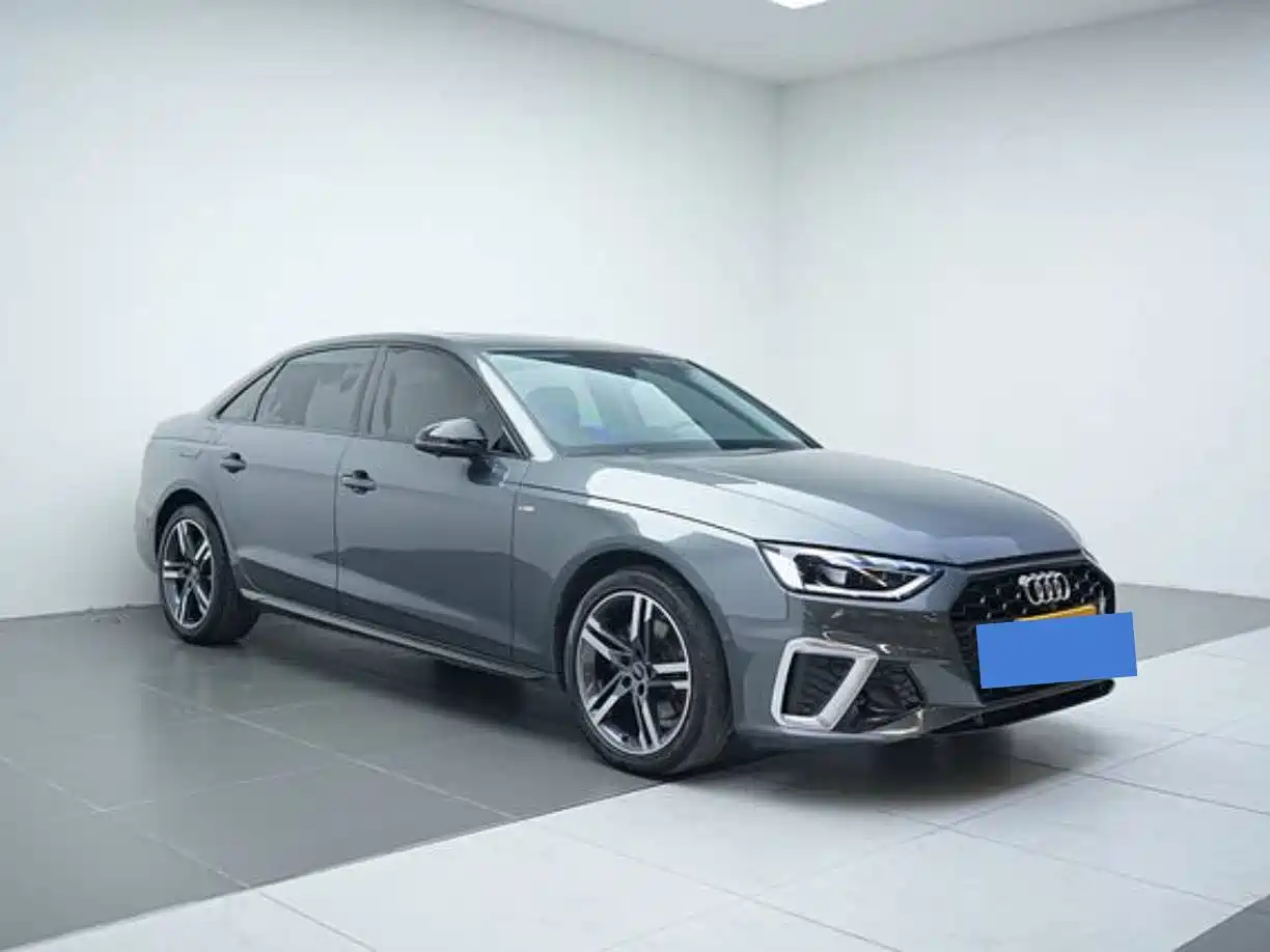 Audi A4L 2022 40 TFSI Luxury Dynamic фото 2