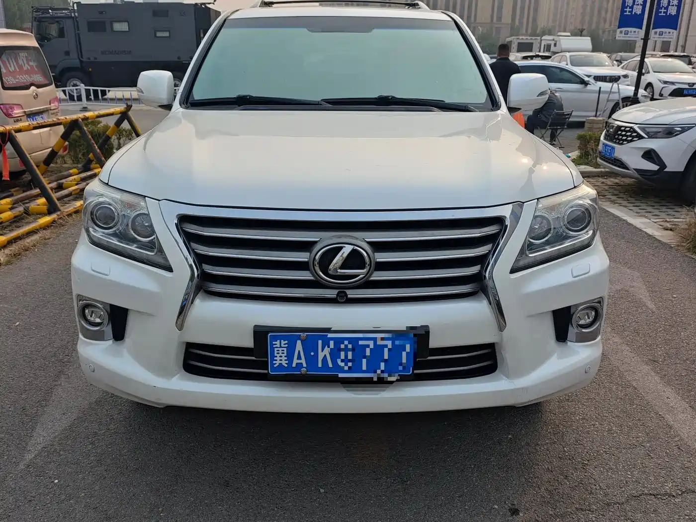 Lexus LX 2013 570 фото 3