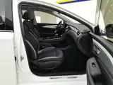 Photo 8 - Roewe i6 MAX