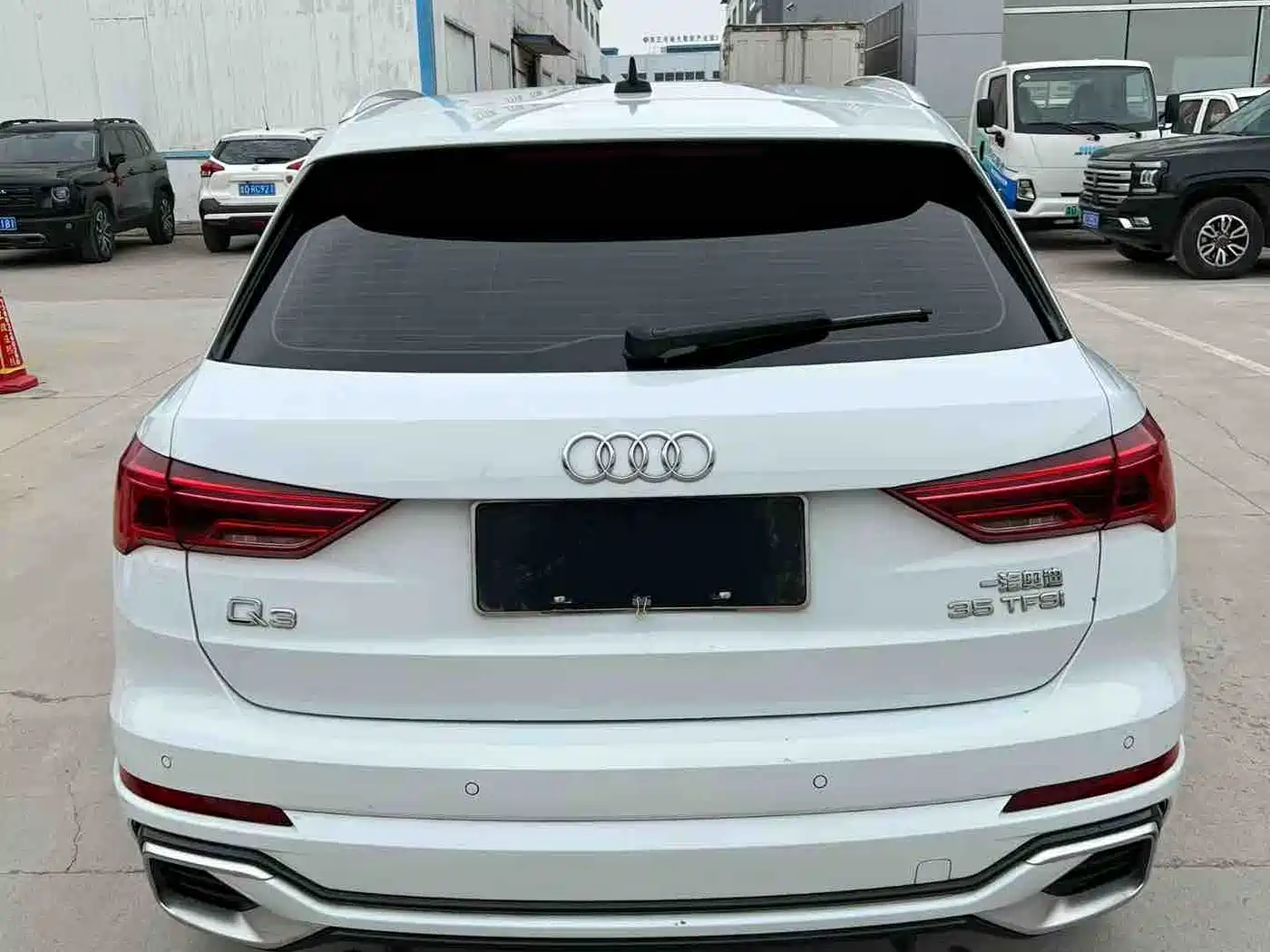 Audi Q3 2024 35 TFSI Fashion Sport фото 3