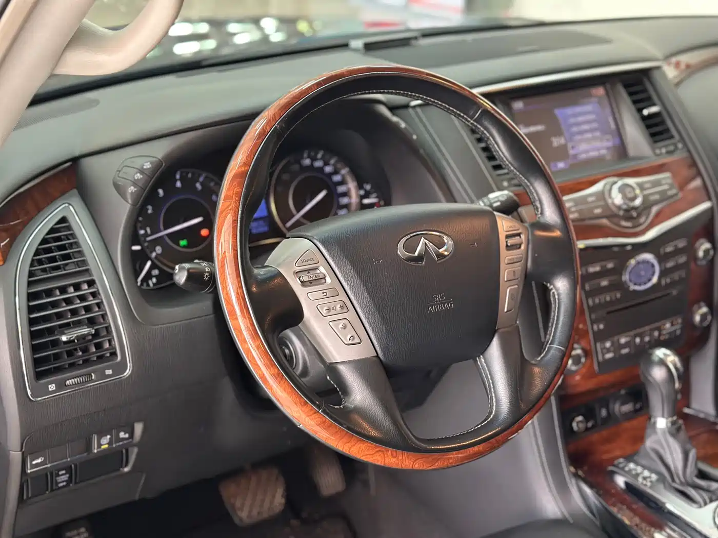 Infiniti QX80 2018 2016 5.6L 4WD