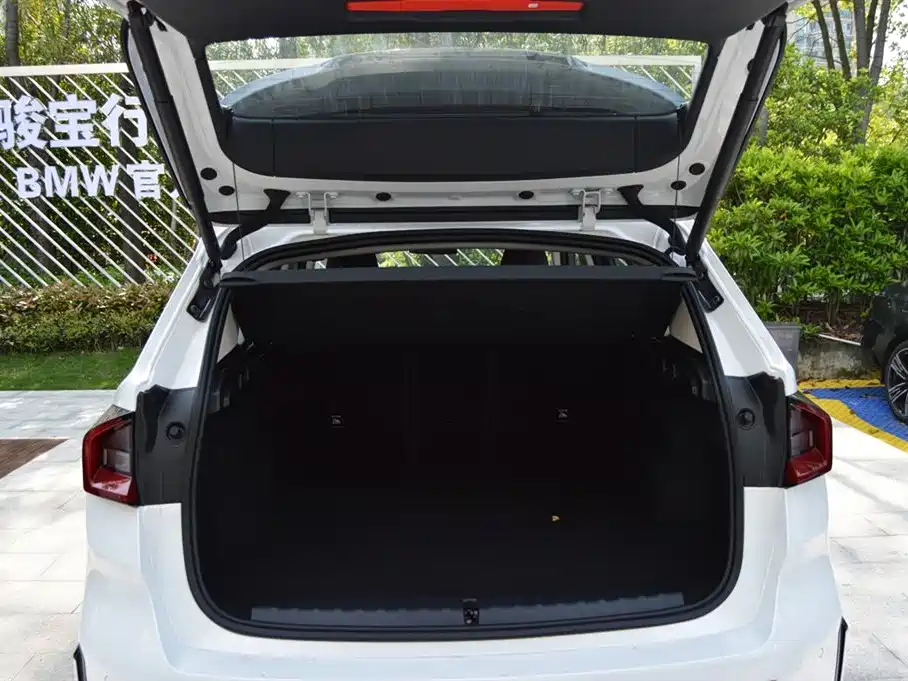 BMW iX1 2025 2025 eDrive25L M Sport Package