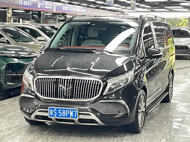 Mercedes-Benz Mercedes-Benz V-Class 2021 V 260 Pilot Edition
