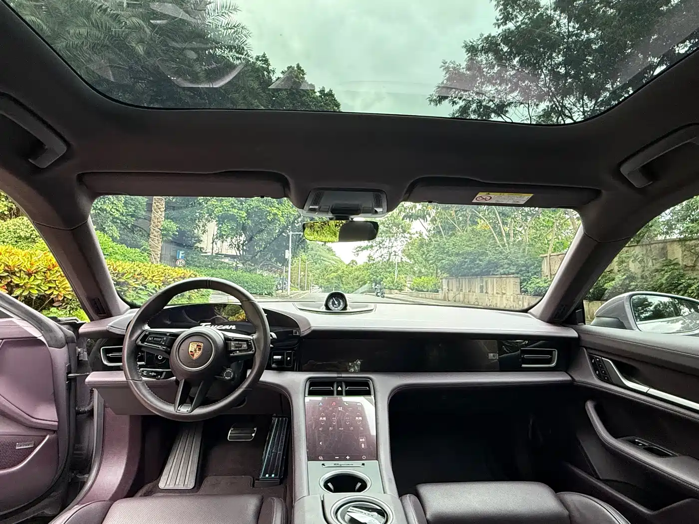 2025 Porsche Taycan