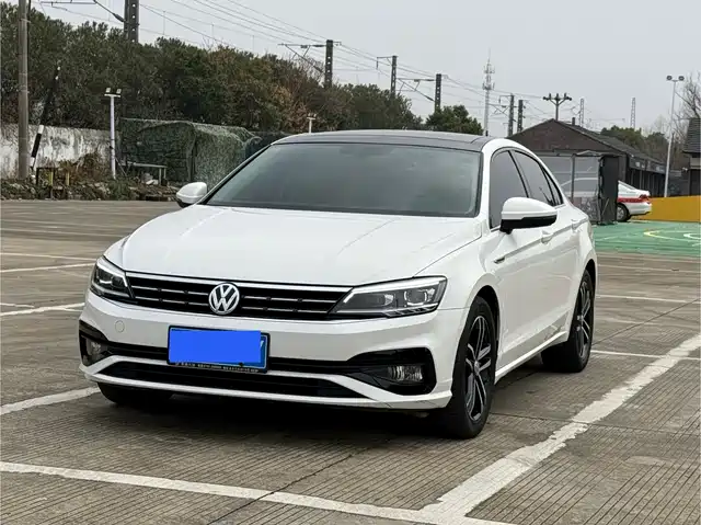 VOLKSWAGEN LINGDU