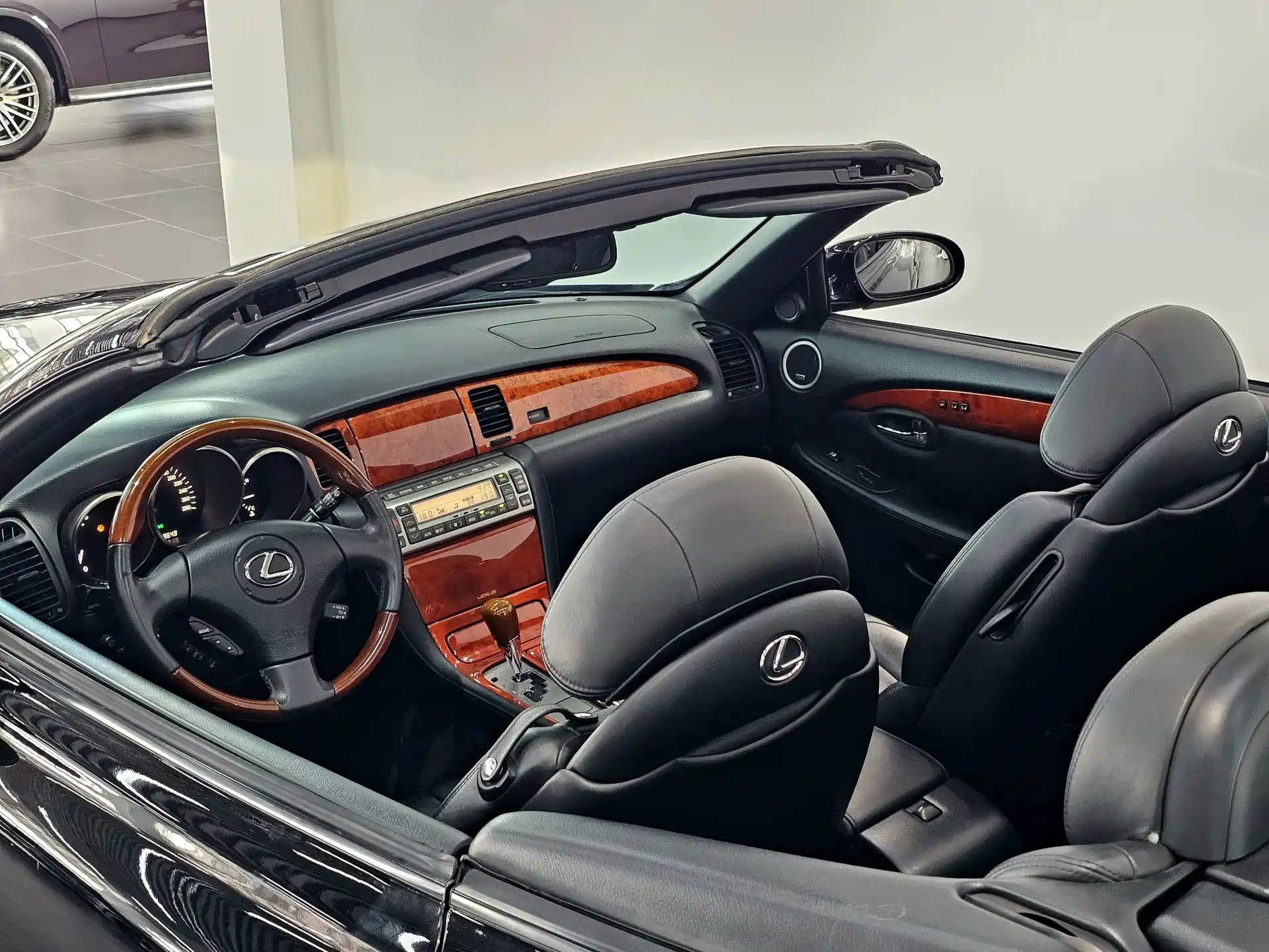 Фото 9 - Lexus SC