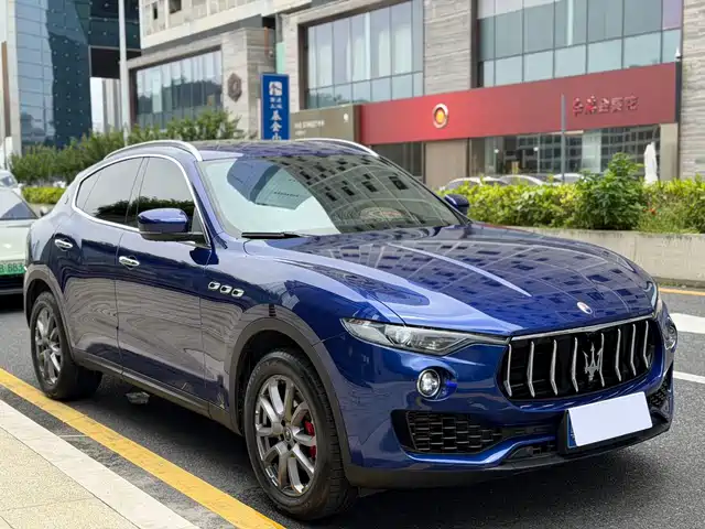 Maserati Levante 2020 3.0T Standard — фото 3