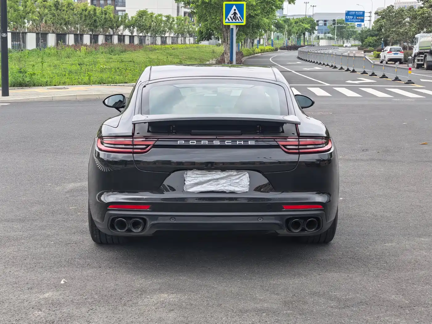 Porsche Panamera 2017 Panamera 3.0T фото 17
