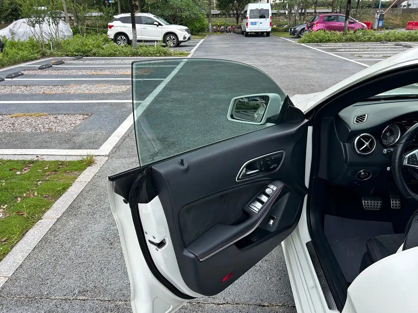 Mercedes-Benz CLA (Import) 2016 CLA 220 4MATIC фото 29