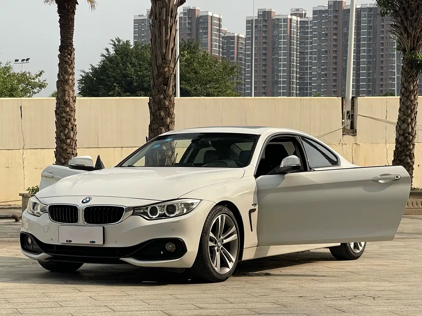 BMW 4 Series 2014 420i Design Package фото 15