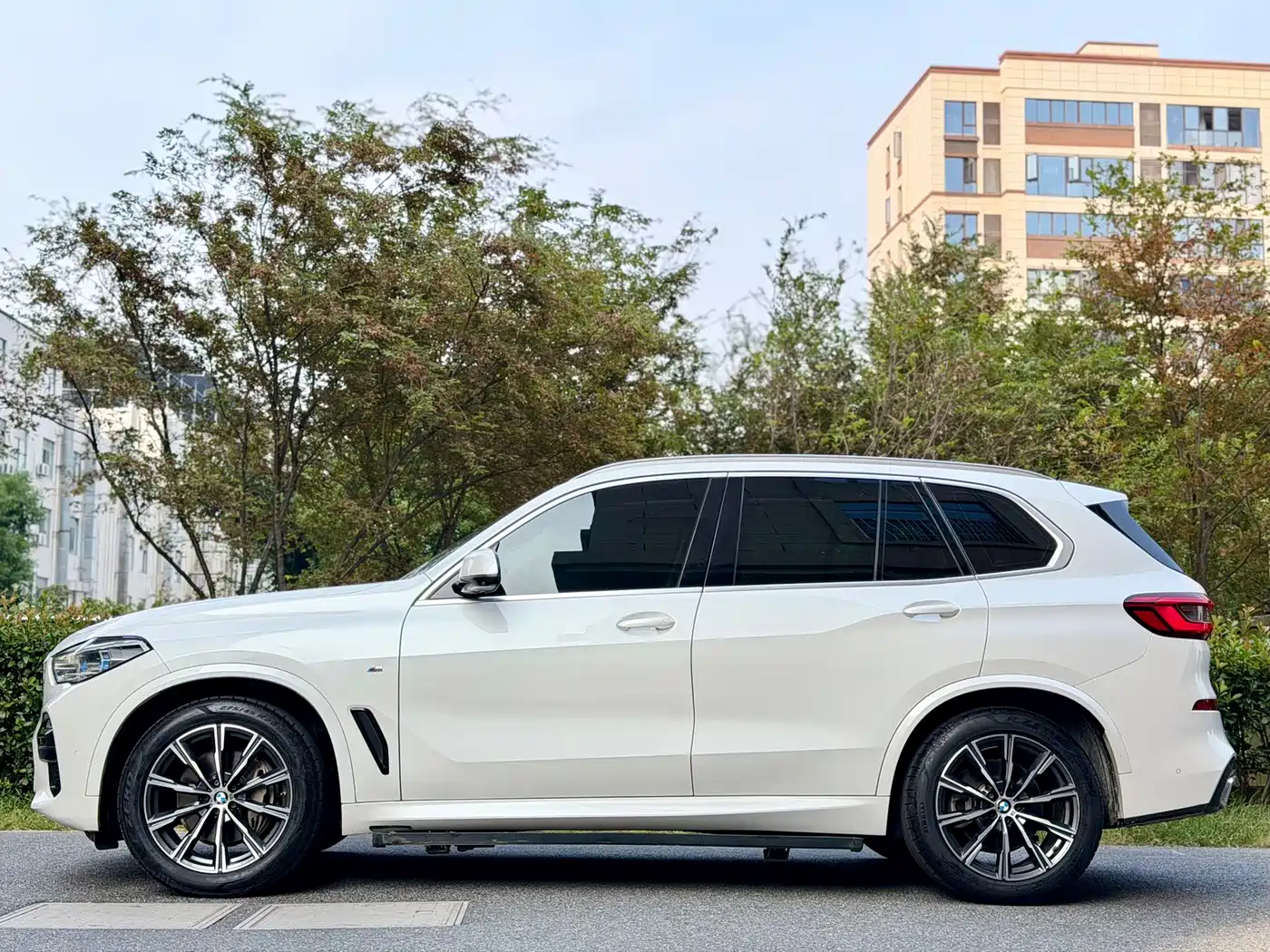 Photo 7 - BMW X5 (Import)