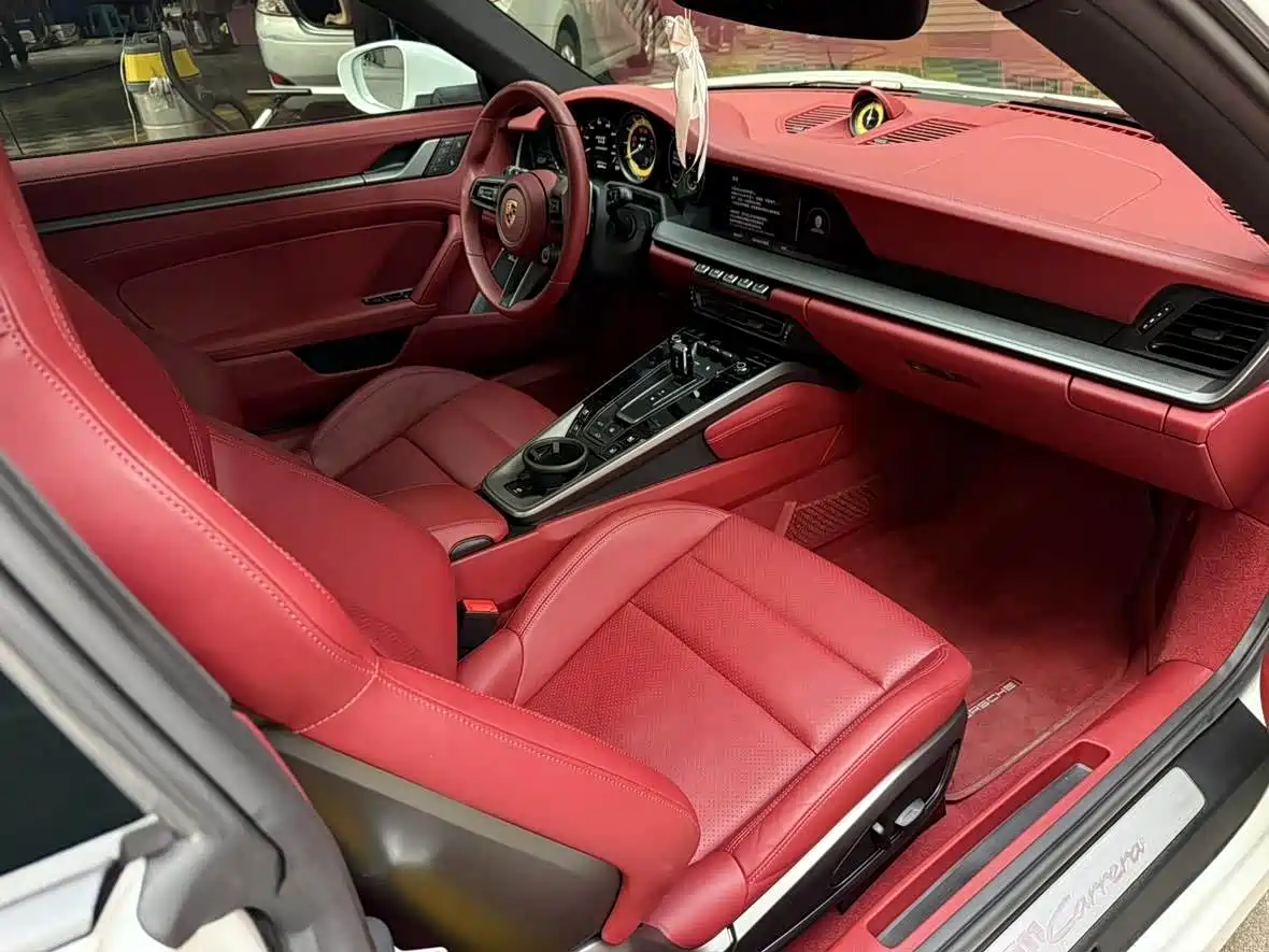 Porsche 911 2023 Carrera 3.0T фото 7