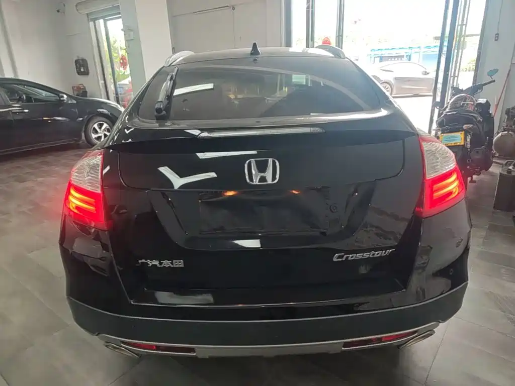 Honda Crosstour 2015 2014 2.4L Luxury Edition