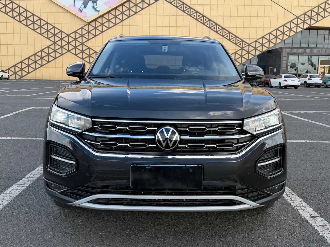 Volkswagen Tayron 2022 280TSI 2WD Luxury Smart Connect Edition фото 2