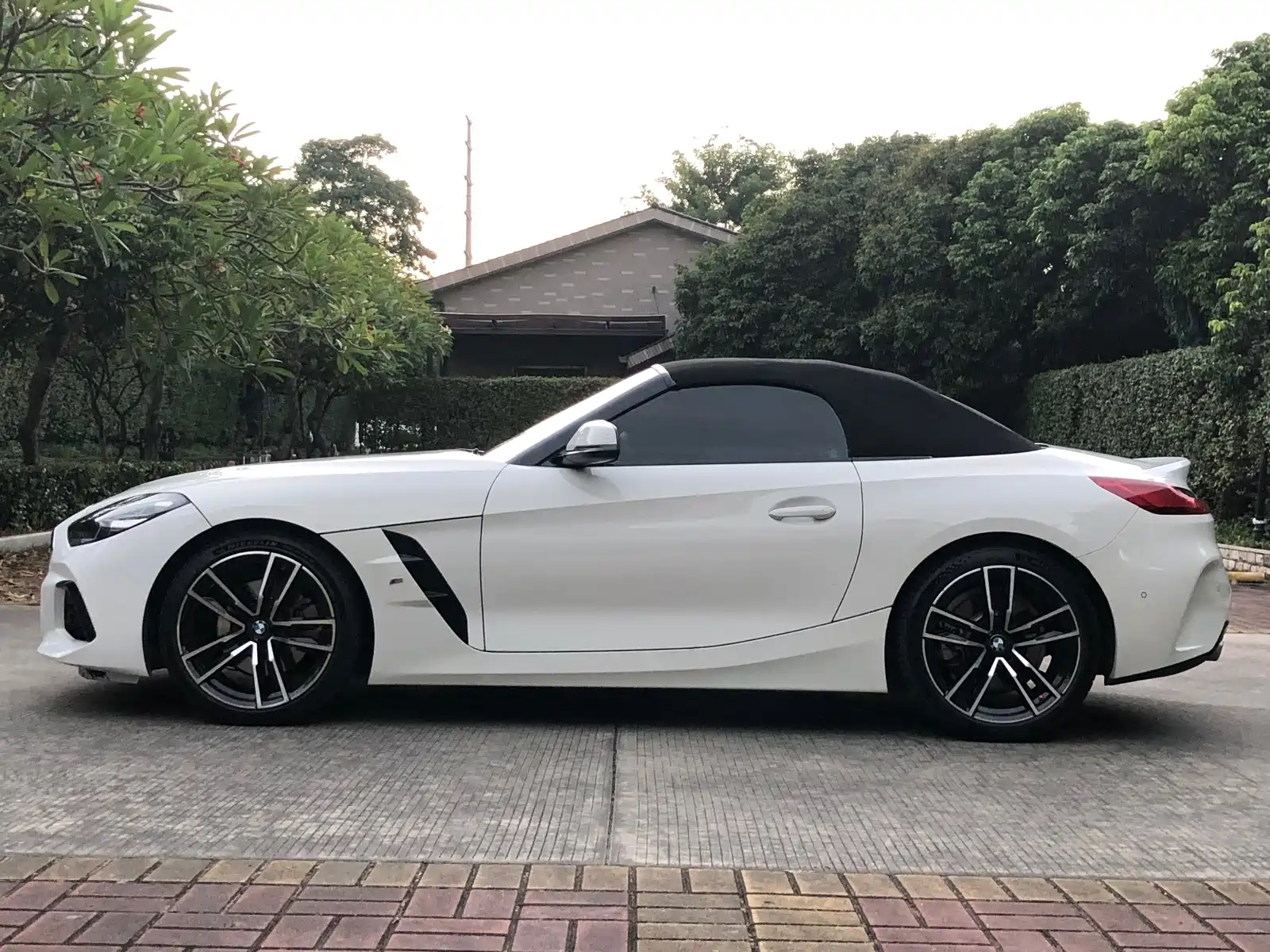 Фото 4 - BMW Z4