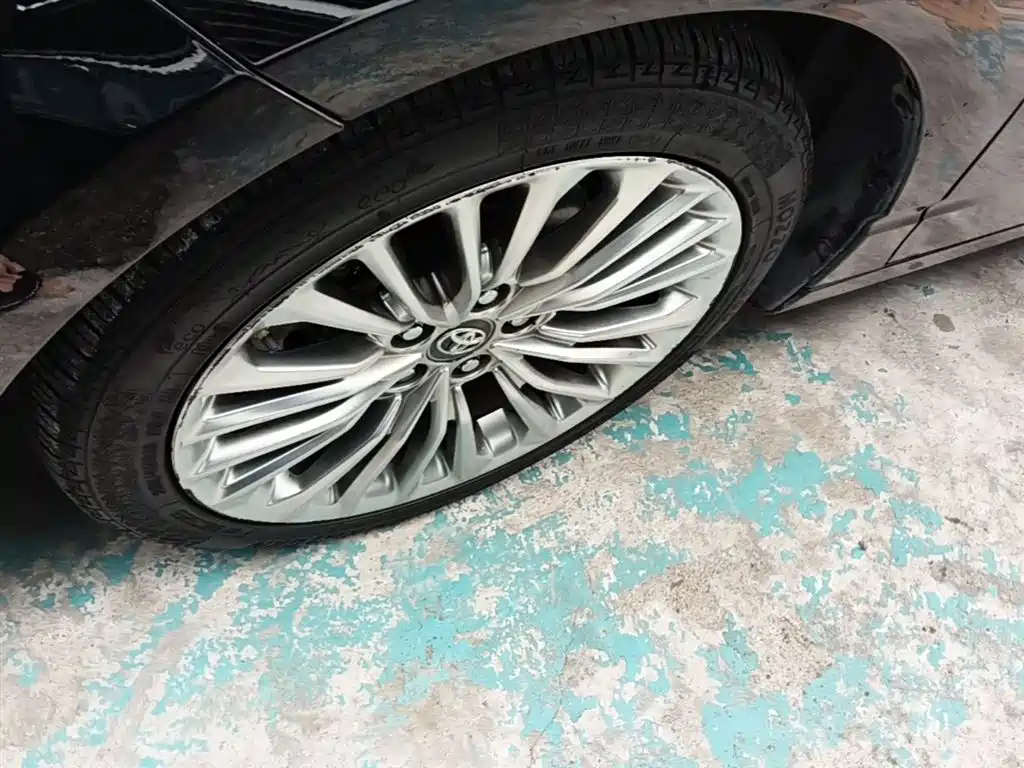 Toyota Avalon 2019 Hybrid 2.5L XLE Premium Edition China VI фото 23