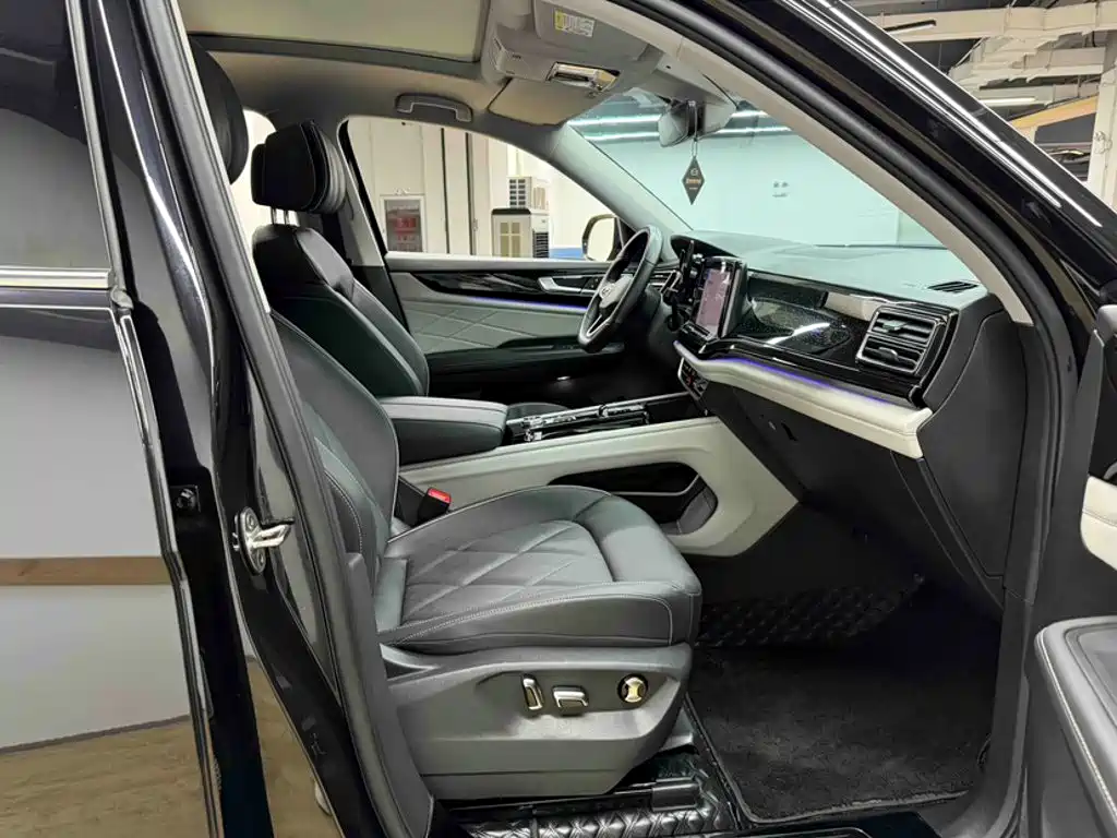 Volkswagen Teramont 2025 2024 380TSI 4WD Dragon Glory Edition