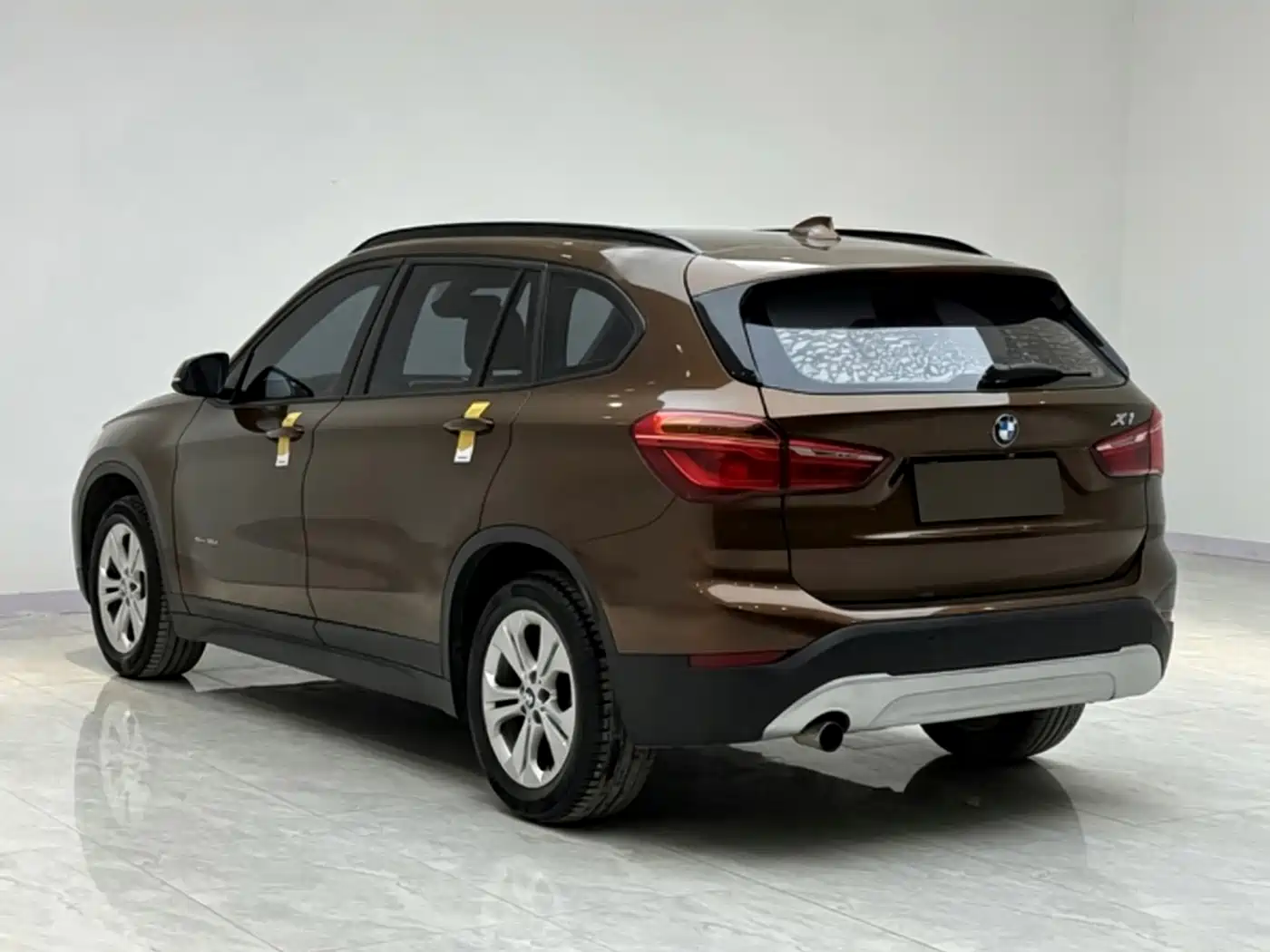 BMW X1 2016 sDrive18Li Premium Model фото 7