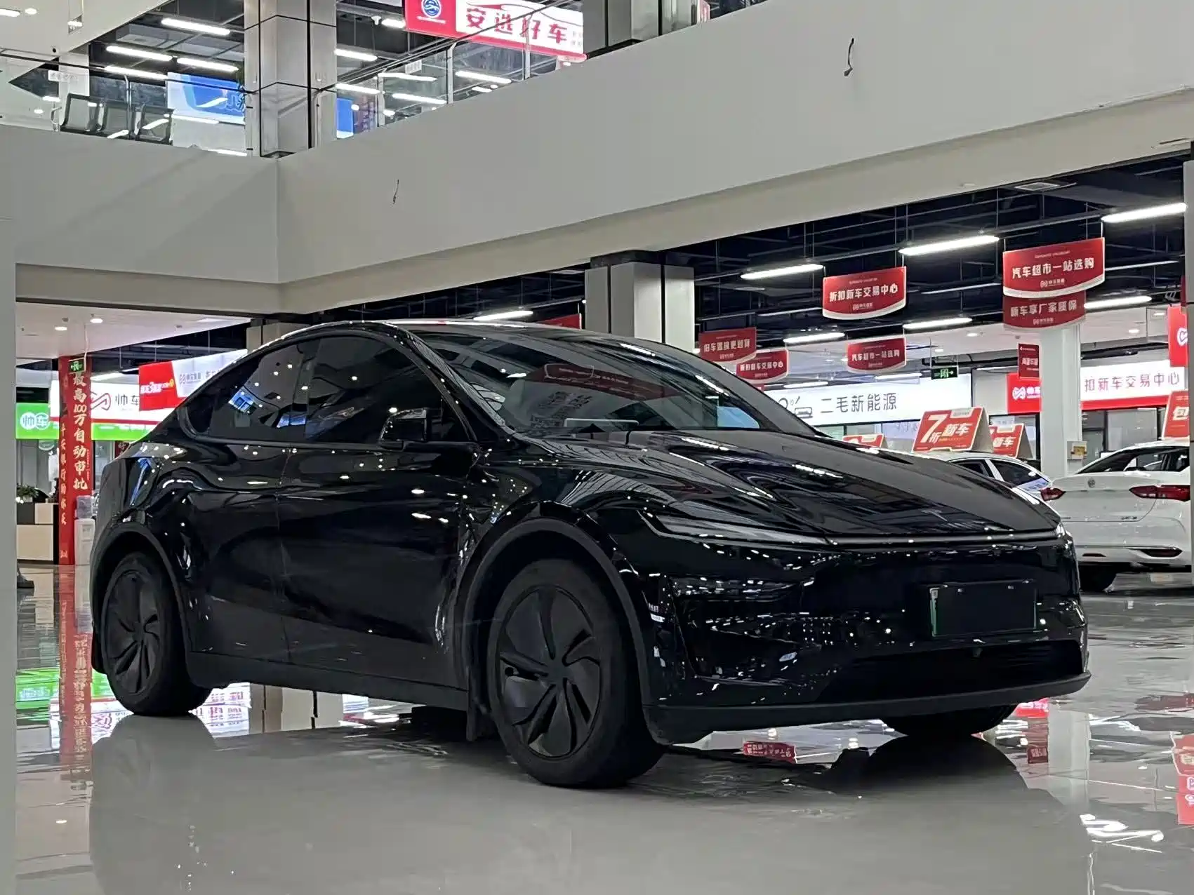 Фото 3 - Tesla Model Y