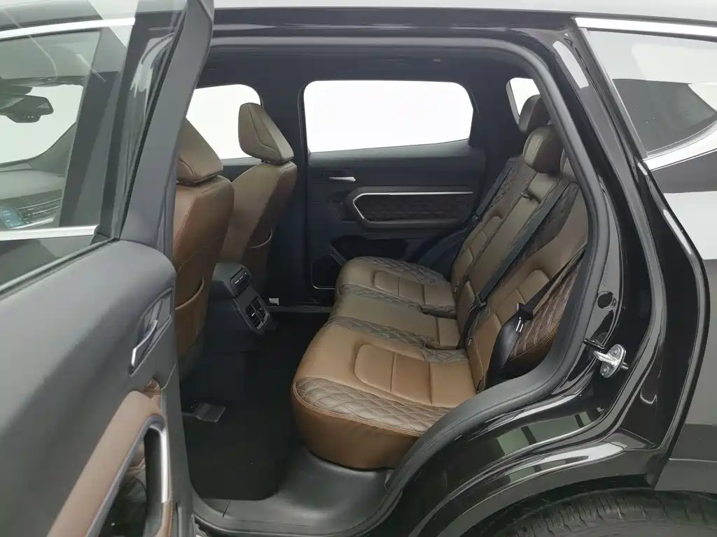 Photo 15 - Haval H6