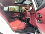 Photo 14 - BMW 3 Series