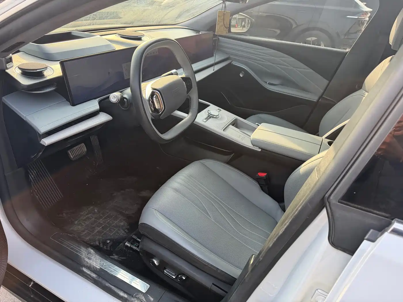 GEELY GALAXY GALAXY E8