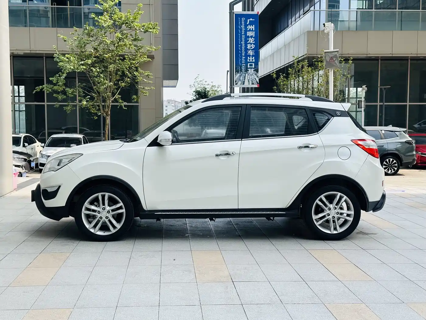 Changan CS35 2015 2015 1.6L Automatic Luxury (China IV)