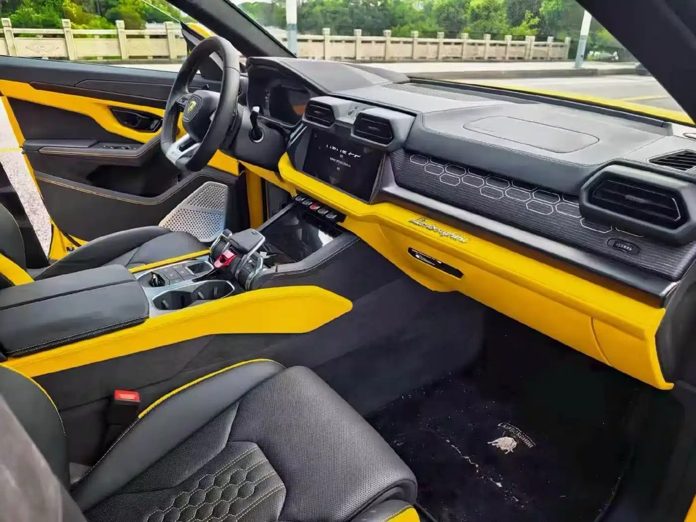 Lamborghini Urus SE 2026