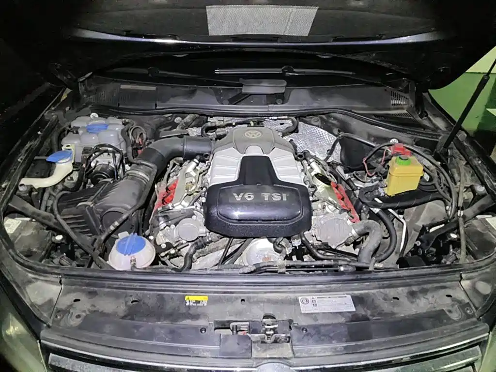Фото 3 - Volkswagen Touareg